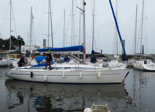 BAVARIA YACHTS - BAVARIA 35 - 3