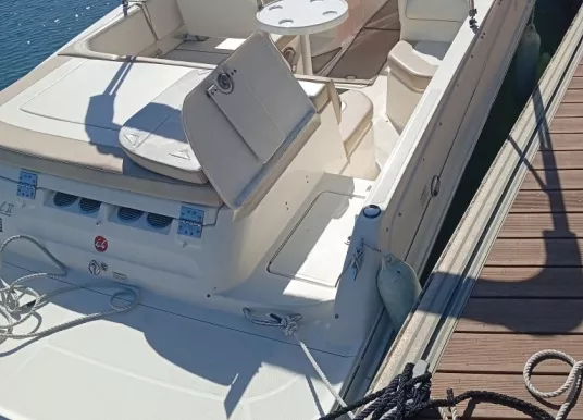 BAYLINER - VR6