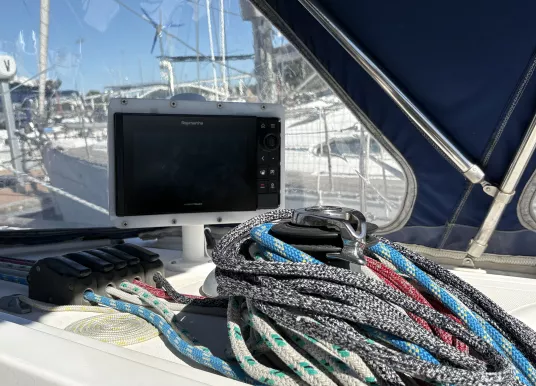 DUFOUR YACHTS - DUFOUR 385 - 10