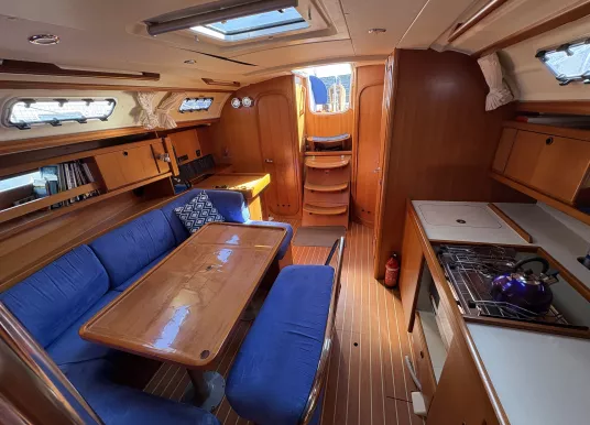 DUFOUR YACHTS - DUFOUR 385 - 9