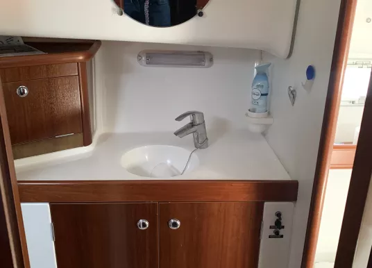 BENETEAU - ANTARES 10.80 FLY - 9