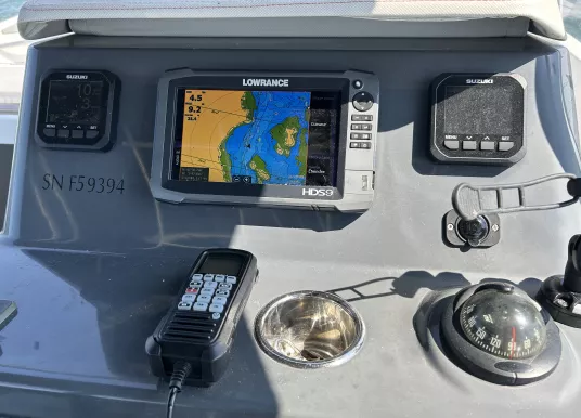 BENETEAU - FLYER 8.8 SPACEDECK - 10