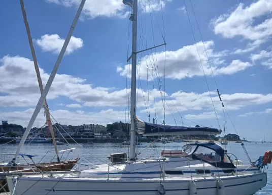 BAVARIA YACHTS - BAVARIA 34