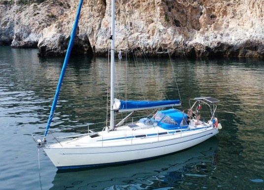 BAVARIA YACHTS - BAVARIA 35