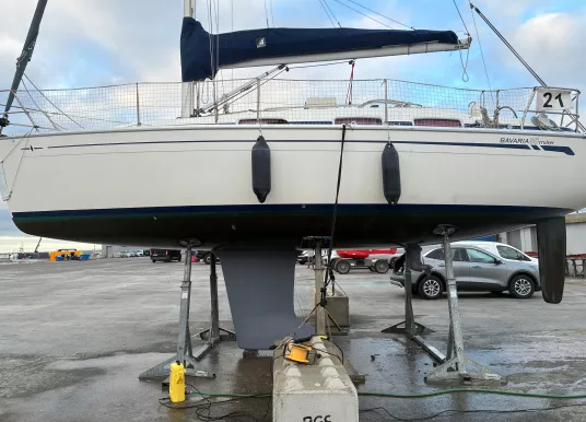 BAVARIA YACHTS - BAVARIA 30 CRUISER