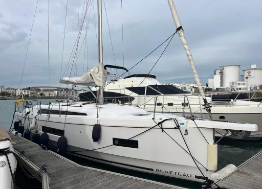 BENETEAU - OCEANIS 40.1 - 3