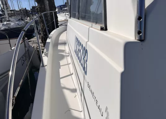 BENETEAU - Beneteau Antares 9 - 10