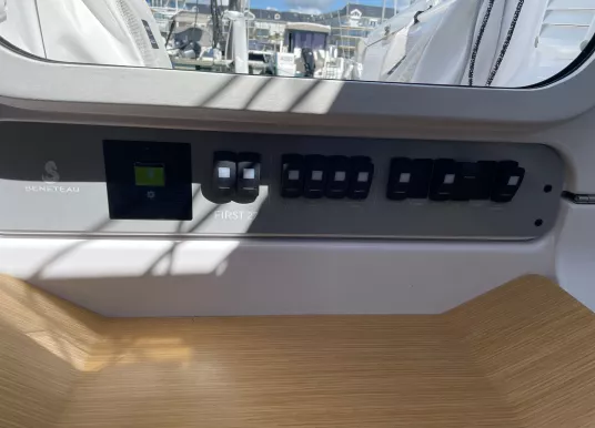 BENETEAU - FIRST 27 - 12