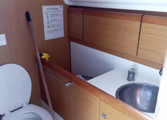 JEANNEAU - SUN ODYSSEY 30i - 9