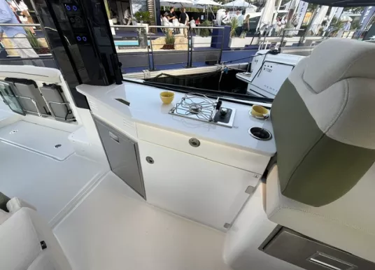 JEANNEAU - EX 34 HARDTOP - 11