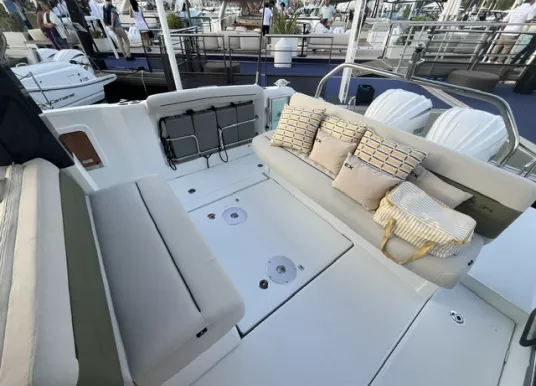 JEANNEAU - EX 34 HARDTOP - 10