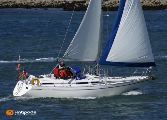 MARINE PROJECT - MOODY 376