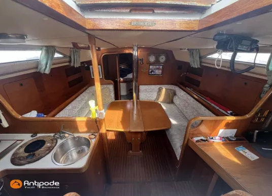 MARINE PROJECT - MOODY 376 - 21