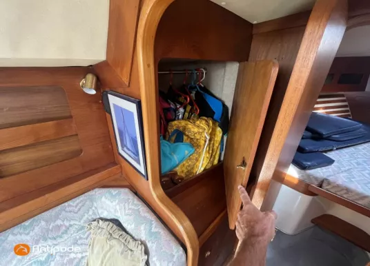 MARINE PROJECT - MOODY 376 - 25