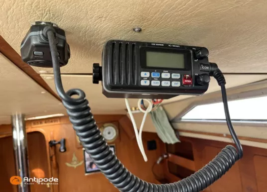 MARINE PROJECT - MOODY 376 - 44