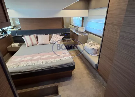 FERRETTI - 450 Fly - 12