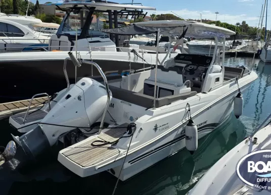 JANNEAU - CAP CAMARAT 7.5 CC Serie 3