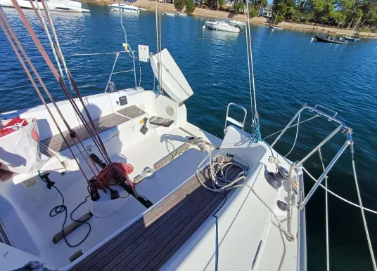 JEANNEAU - SUN ODYSSEY 32i - 11