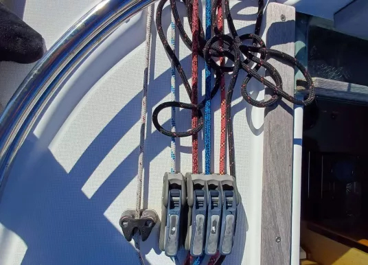 JEANNEAU - SUN ODYSSEY 32i - 9