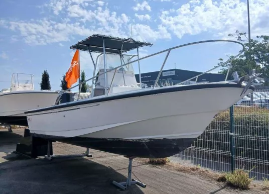 BOSTON WHALER - OUTRAGE 21 - 6