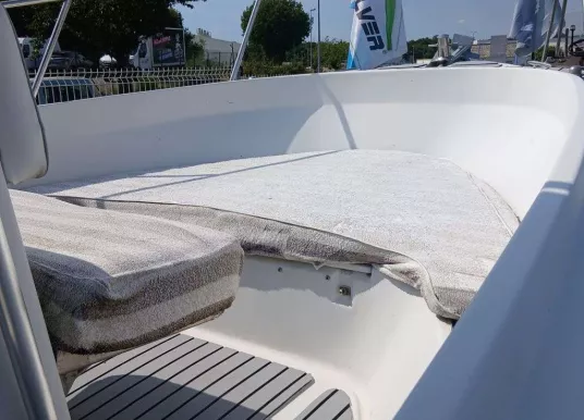 BOSTON WHALER - OUTRAGE 21 - 7