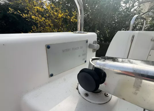 JEANNEAU - MERRY FISHER 705 - 11