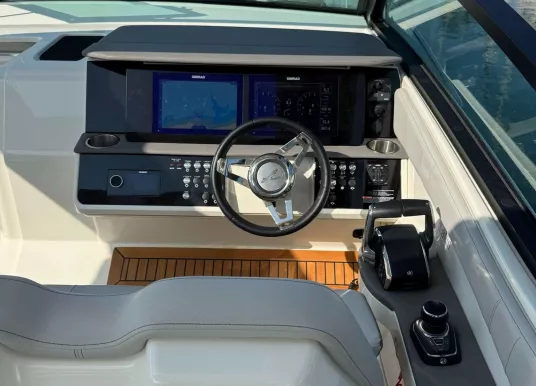 SEA RAY - SUNDANCER 320 OUTBOARD - 13