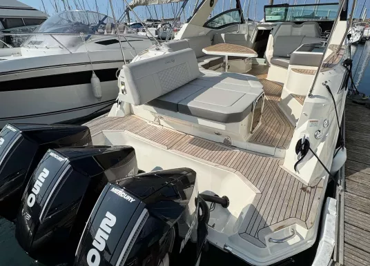 SEA RAY - SUNDANCER 320 OUTBOARD - 14