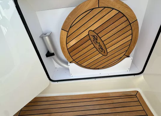 SEA RAY - SUNDANCER 320 OUTBOARD - 9