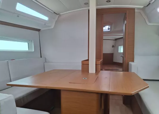 JEANNEAU - SUN ODYSSEY 380 - 14