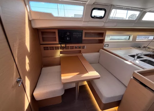 JEANNEAU - SUN ODYSSEY 490 - 12