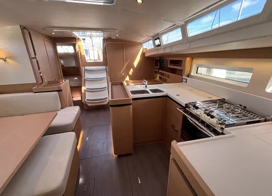 JEANNEAU - SUN ODYSSEY 490 - 13