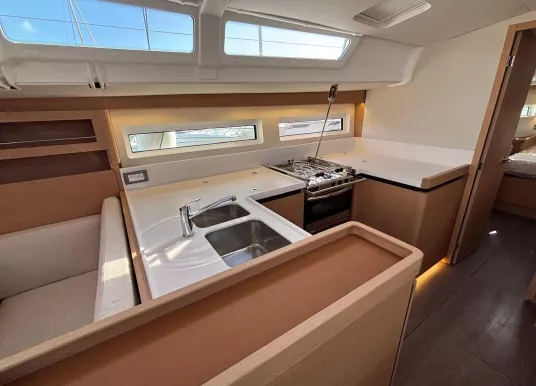 JEANNEAU - SUN ODYSSEY 490 - 14