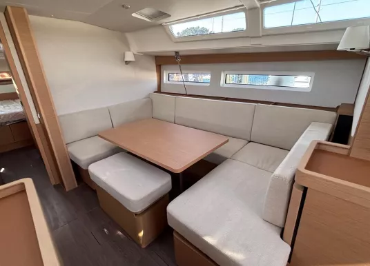JEANNEAU - SUN ODYSSEY 490 - 8