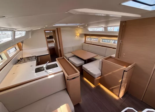 JEANNEAU - SUN ODYSSEY 490 - 9