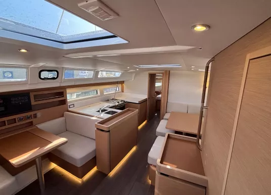 JEANNEAU - SUN ODYSSEY 490 - 10