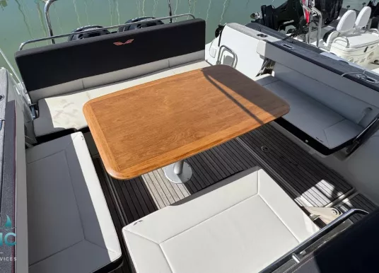 BENETEAU - FLYER 8.8 SUNDECK - 10