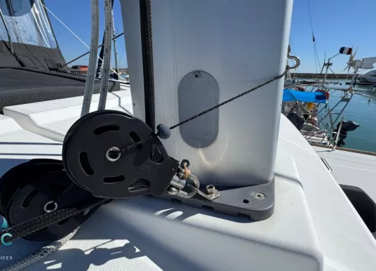 LAGOON - 450 F - 59