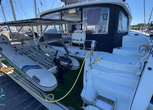LAGOON - 450 F - 7