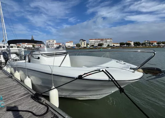 JEANNEAU - CAP CAMARAT 7.5 CC