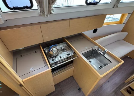 BENETEAU - OCEANIS 38.1 - 12