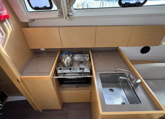 BENETEAU - OCEANIS 38.1 - 17