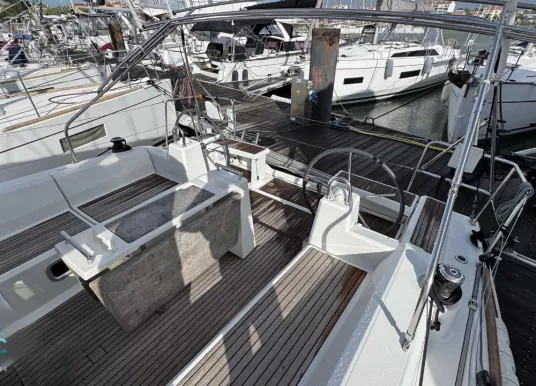BENETEAU - OCEANIS 38.1 - 5