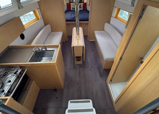 BENETEAU - OCEANIS 38.1 - 10