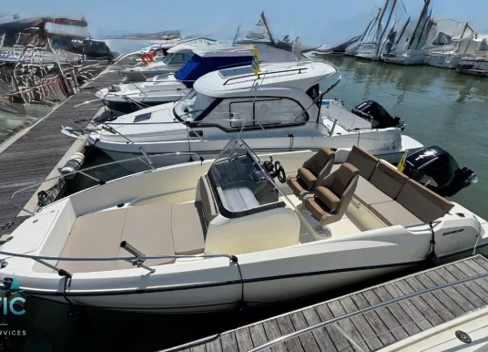 QUICKSILVER - ACTIV 675 OPEN