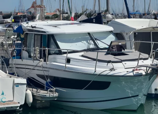 JEANNEAU - MERRY FISHER 1095