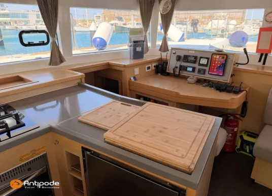 LAGOON - LAGOON 450 S - 24