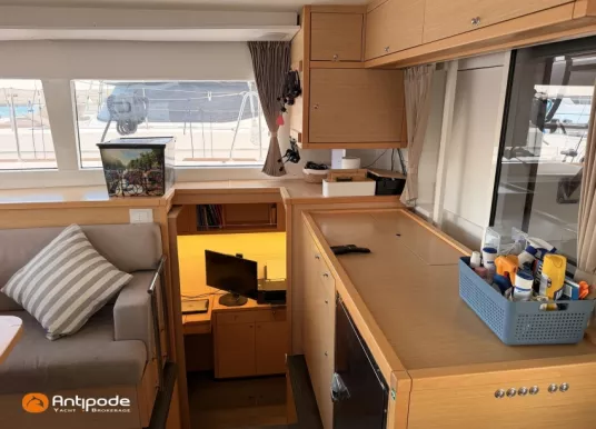 LAGOON - LAGOON 450 S - 34