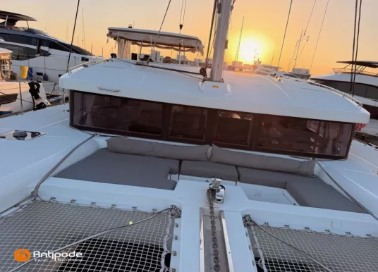 LAGOON - LAGOON 450 S - 52