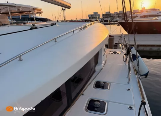 LAGOON - LAGOON 450 S - 56